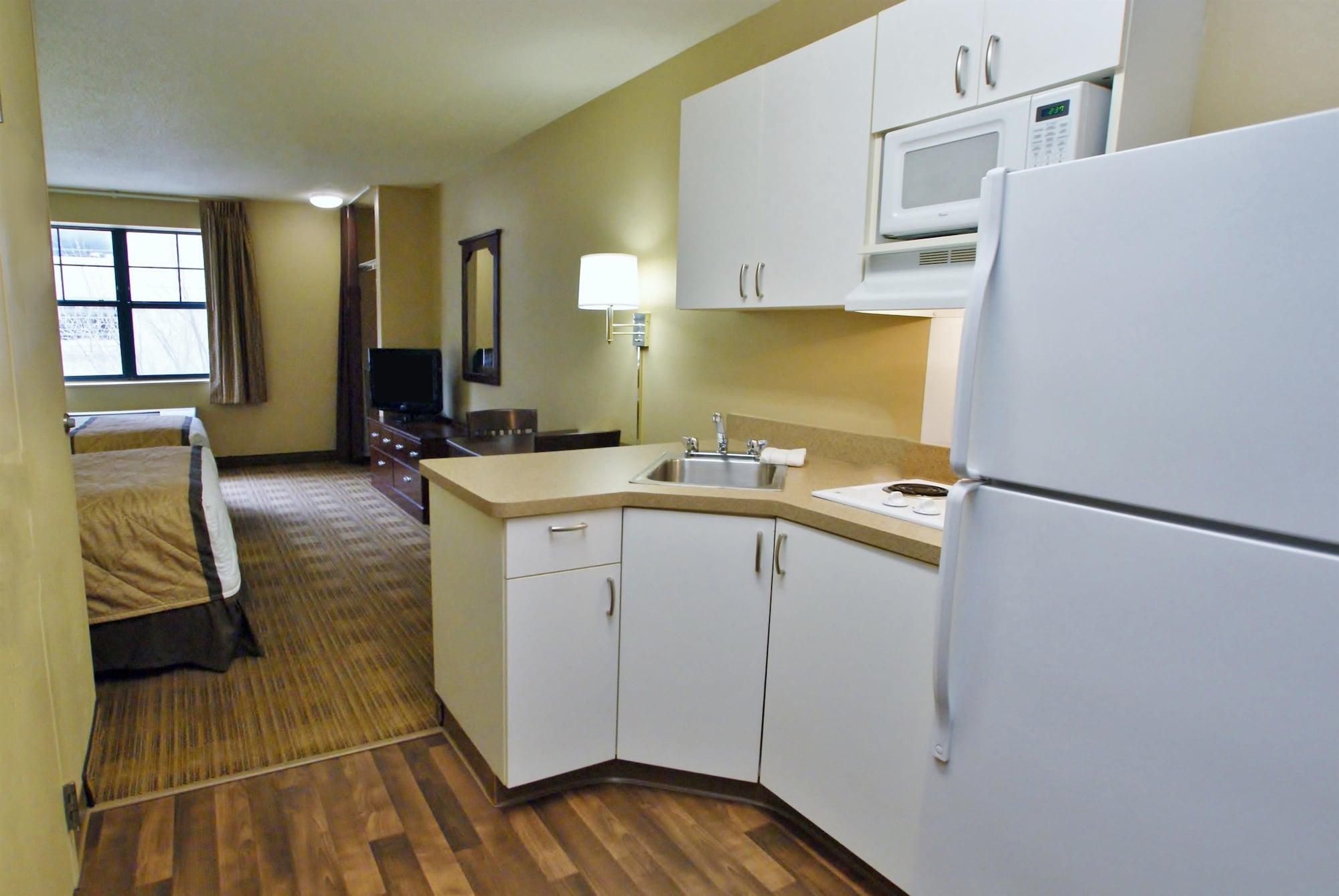 Extended Studio Hotel Suites - Los Angeles - Сан Димас Екстериор снимка
