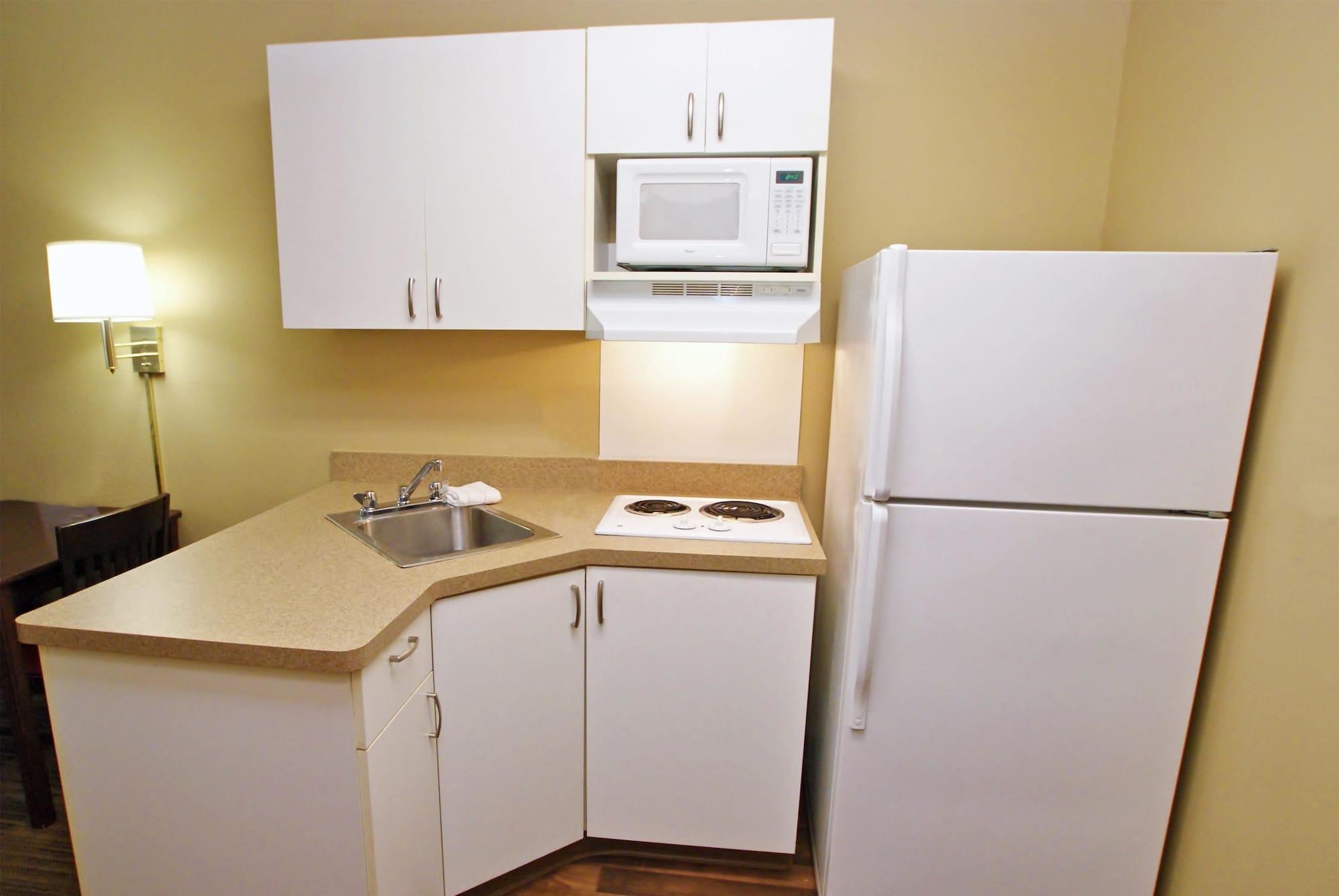 Extended Studio Hotel Suites - Los Angeles - Сан Димас Екстериор снимка